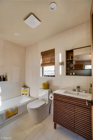 785 W Harriet Street Altadena