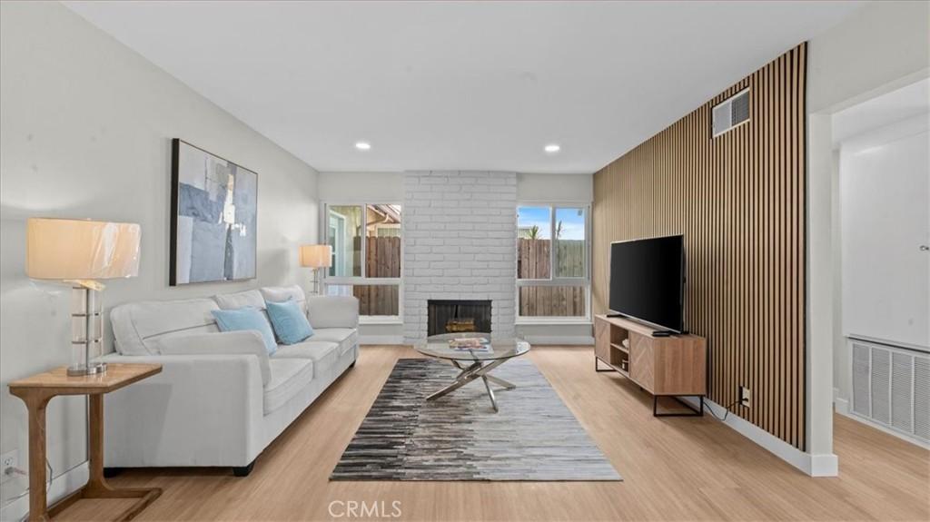 MLS #AR25069366 image #0
