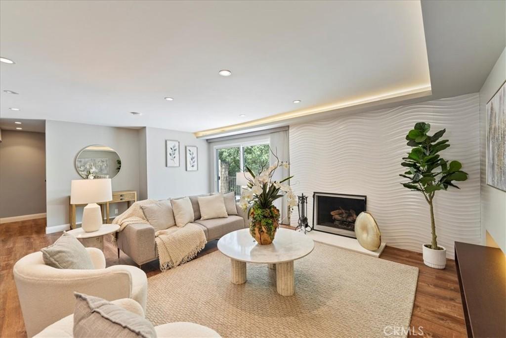 MLS #AR25115782 image #0