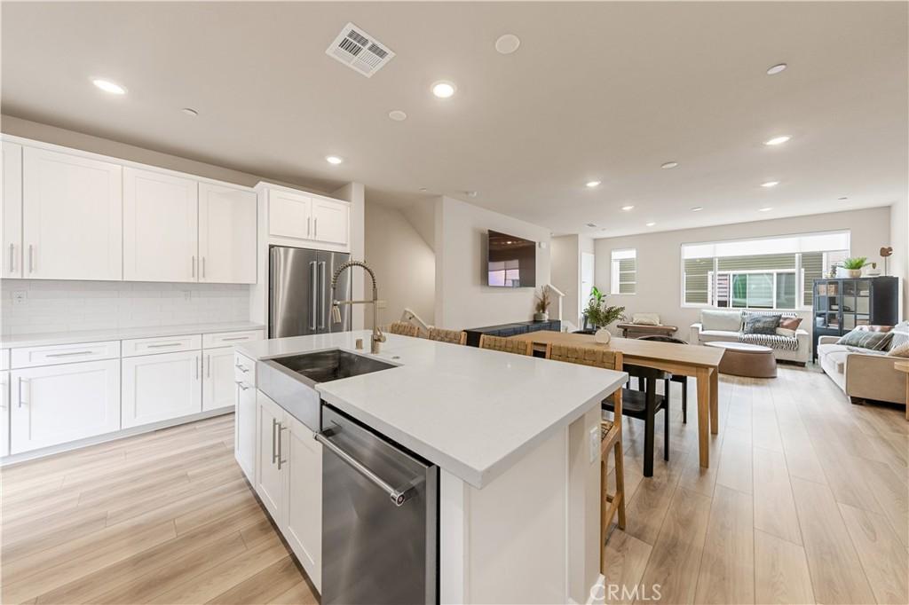 MLS #AR25154277 image #0