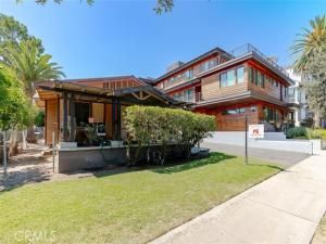 1052 E VILLA ST Pasadena CA 91106 MLS #AR25216827 45 MLS #AR25216827 image #0