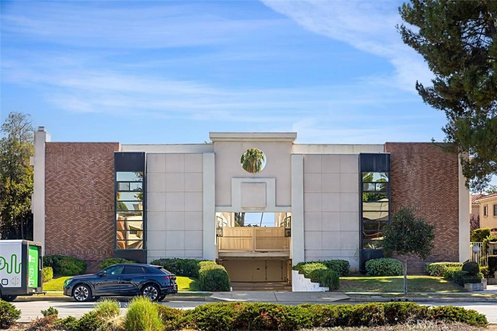 MLS #AR25222900 image #0