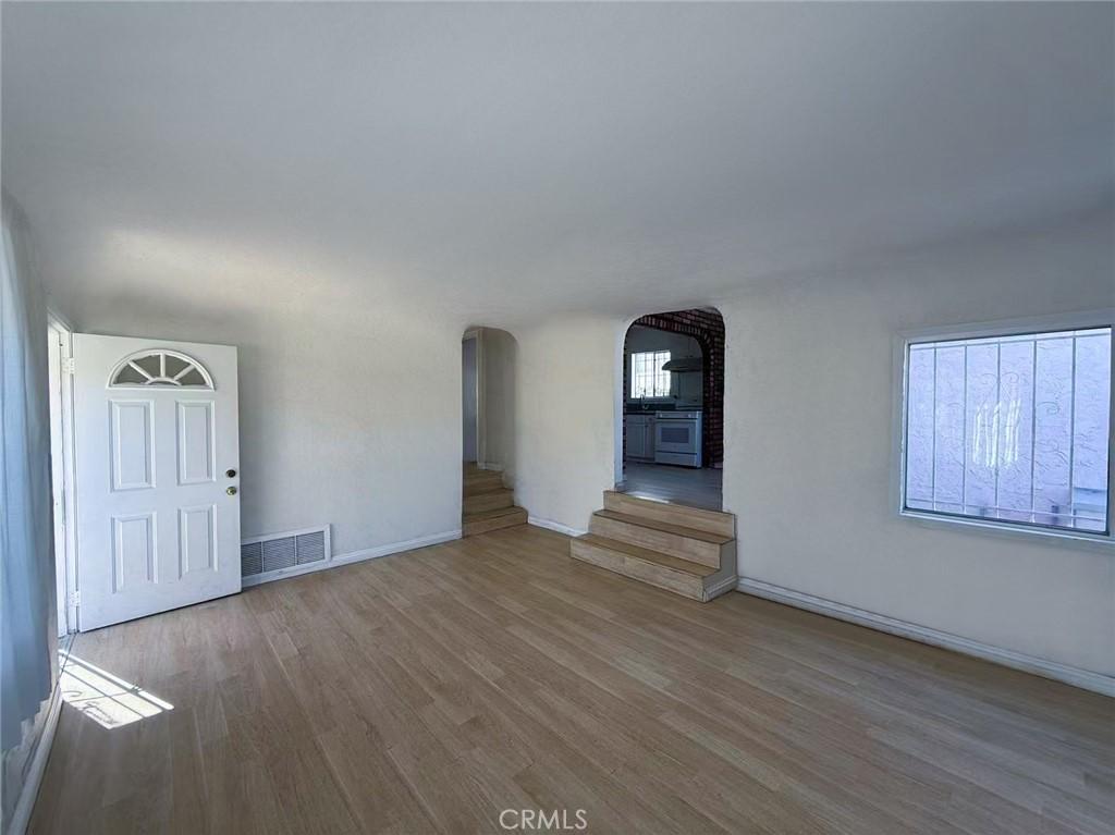 MLS #AR25251088 image #0