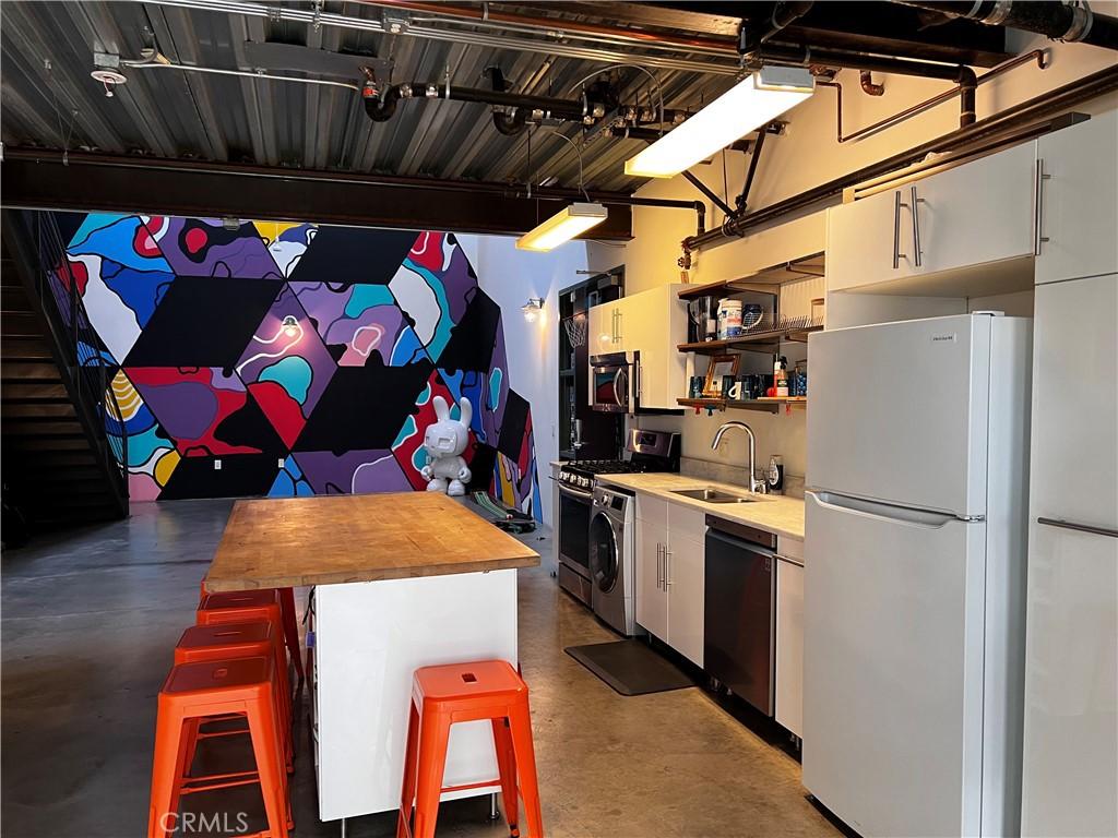 MLS #AR25280526 image #0