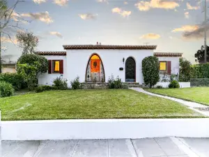 233 N Sparks Street Burbank