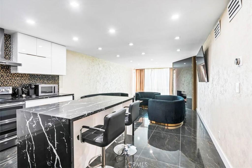 MLS #BB25174716 image #0