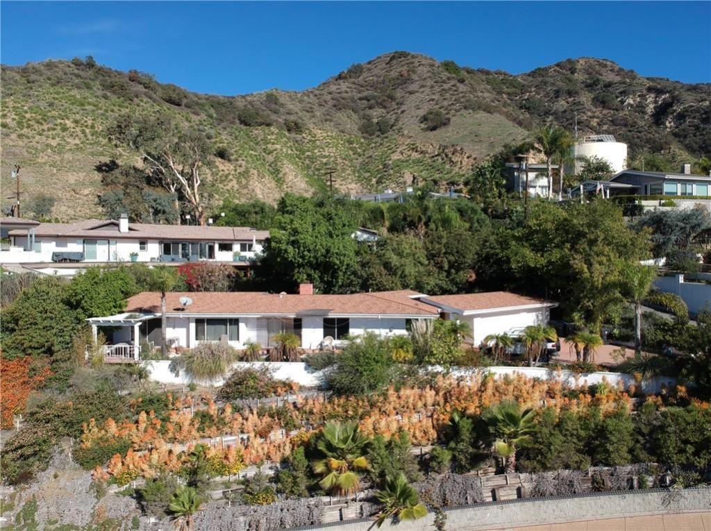 MLS #BB25266456 image #0