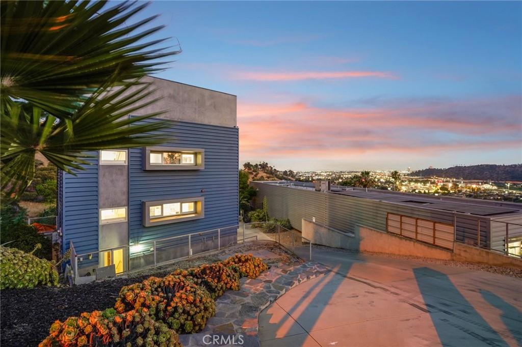 MLS #BB26051444 img 0