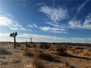 MLS #CV22229334 image #0