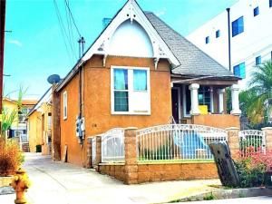 MLS #CV25039960 image #0