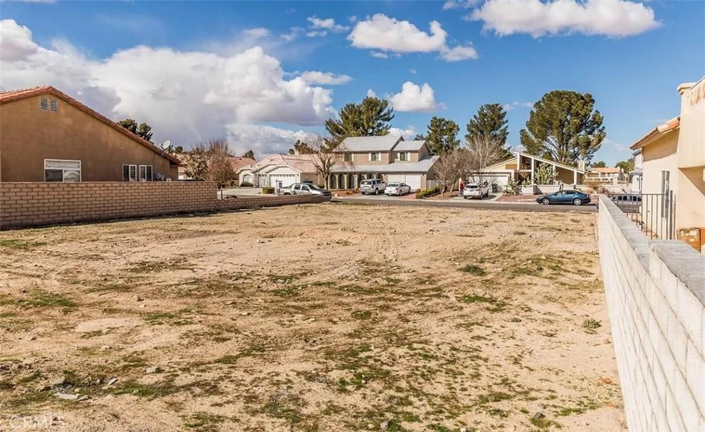 MLS #CV25047853 image #0