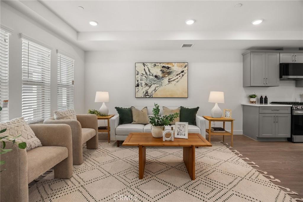 MLS #CV25088507 img 0