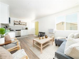 MLS #CV25094726 image #0