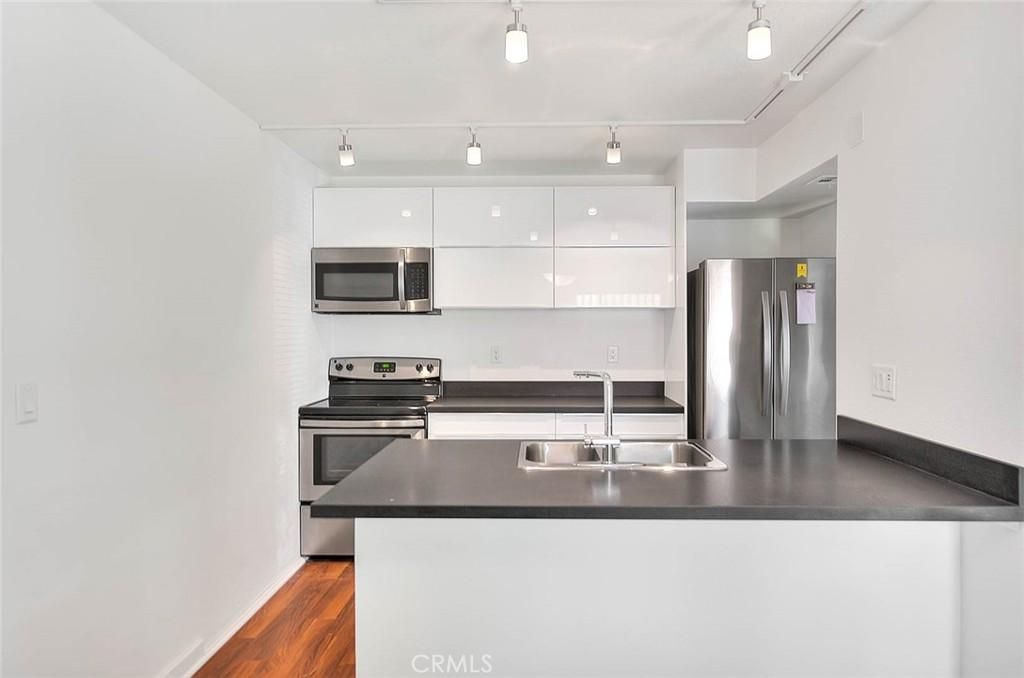 MLS #CV25112271 image #0