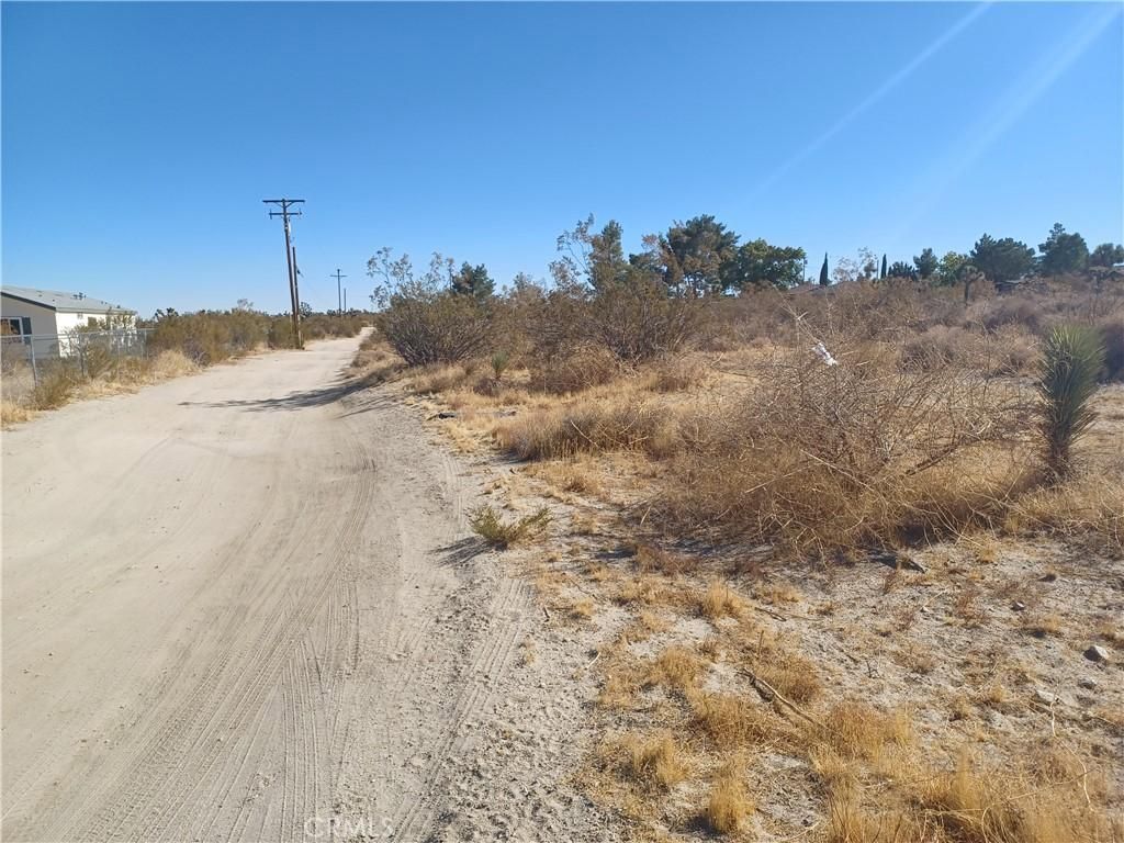 MLS #CV25117783 image #0