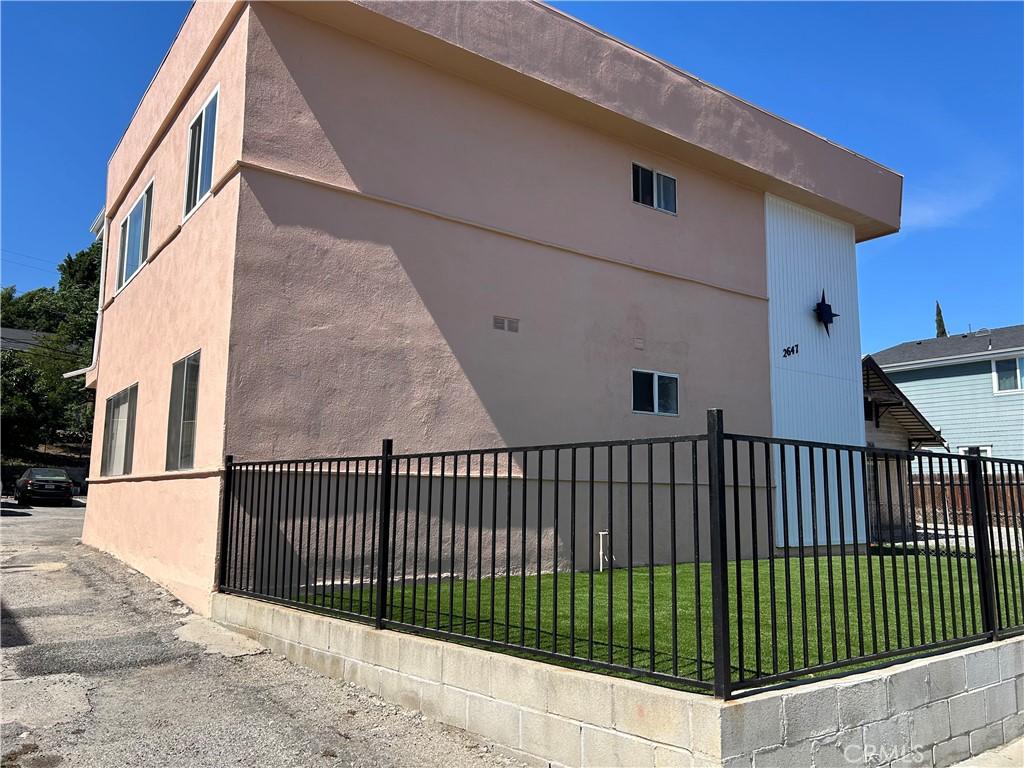 MLS #CV25119135 image #0