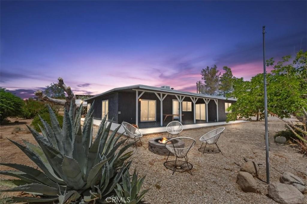 MLS #CV25136045 image #0