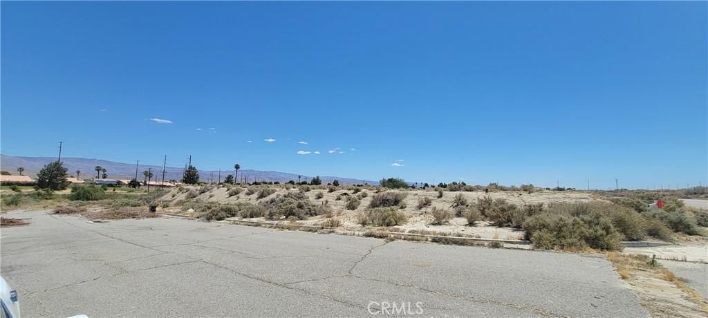 MLS #CV25136271 image #0