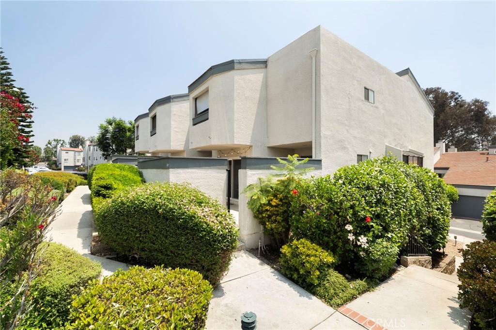 MLS #CV25136434 image #0