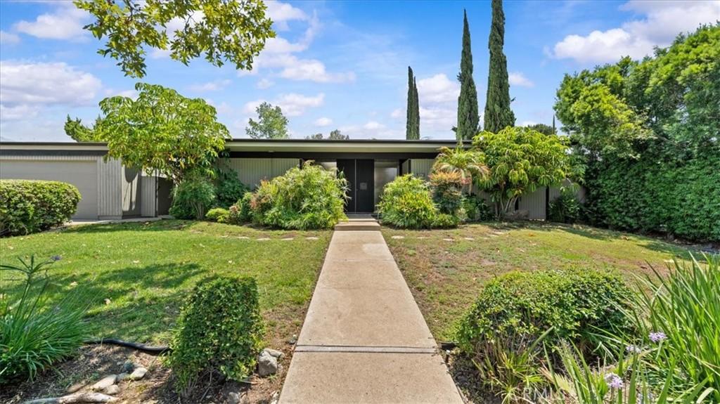 MLS #CV25142127 img 0