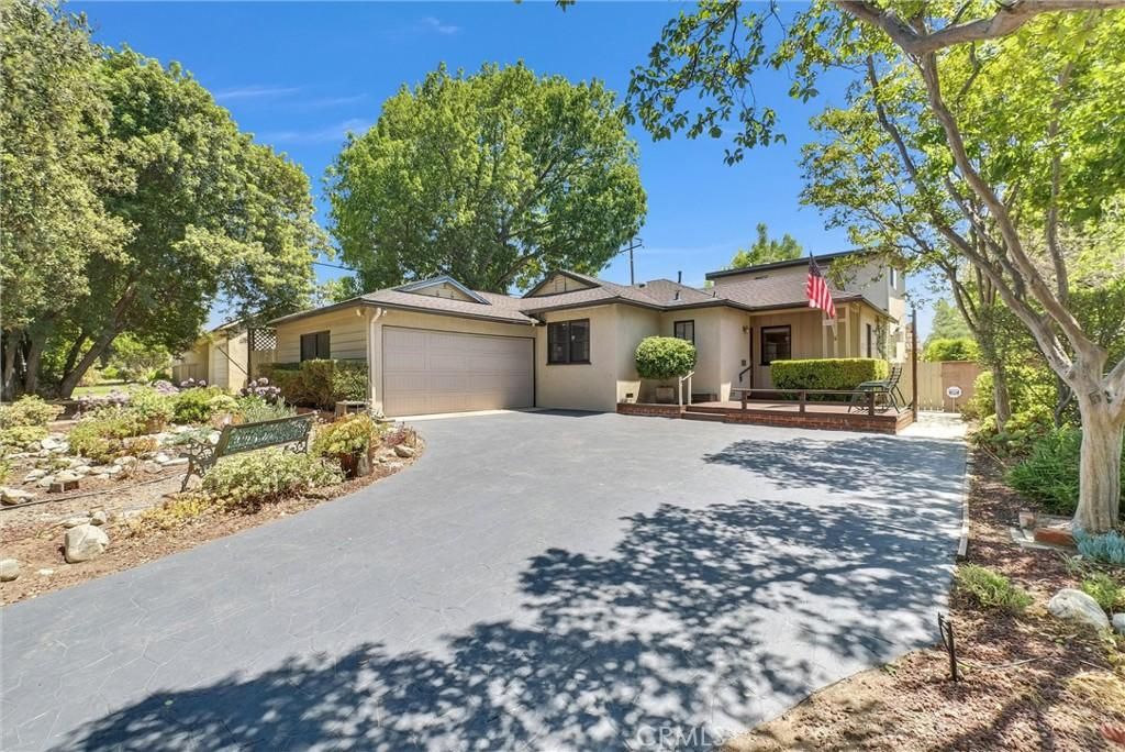 MLS #CV25147207 img 0