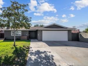 MLS #CV25150662 image #0