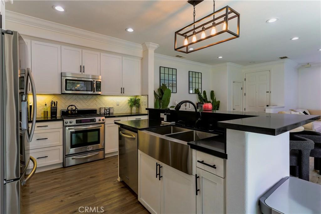 MLS #CV25151903 image #0