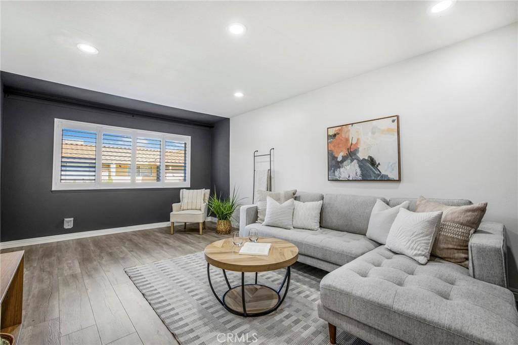 MLS #CV25157551 image #0