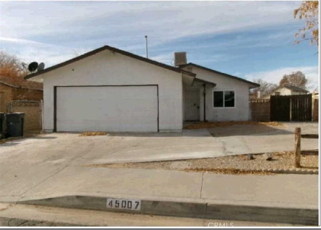 MLS #CV25167280 image #0