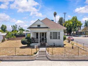 MLS #CV25167387 image #0