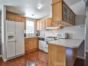 MLS #CV25170591 image #0