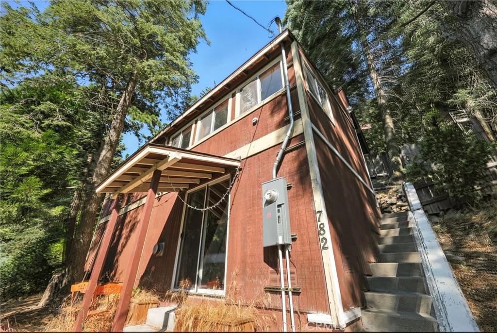 MLS #CV25179771 image #0