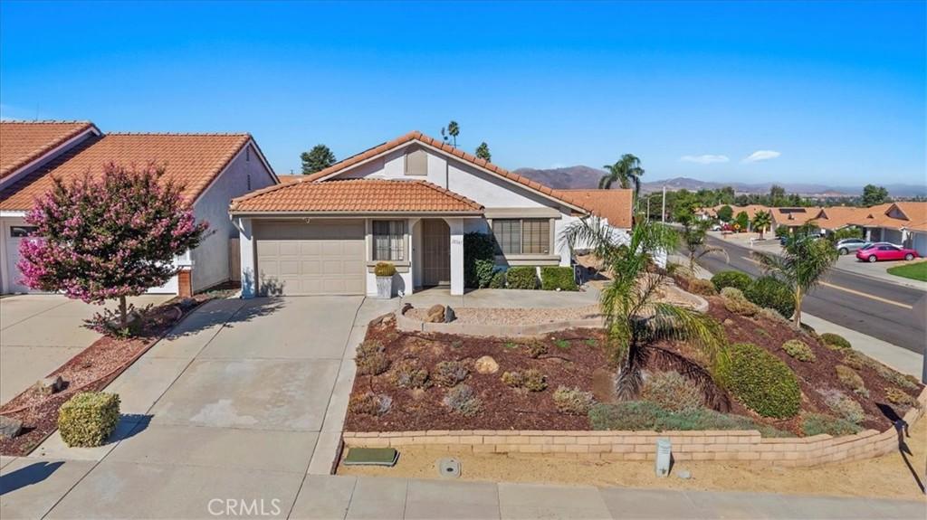 MLS #CV25180077 image #0