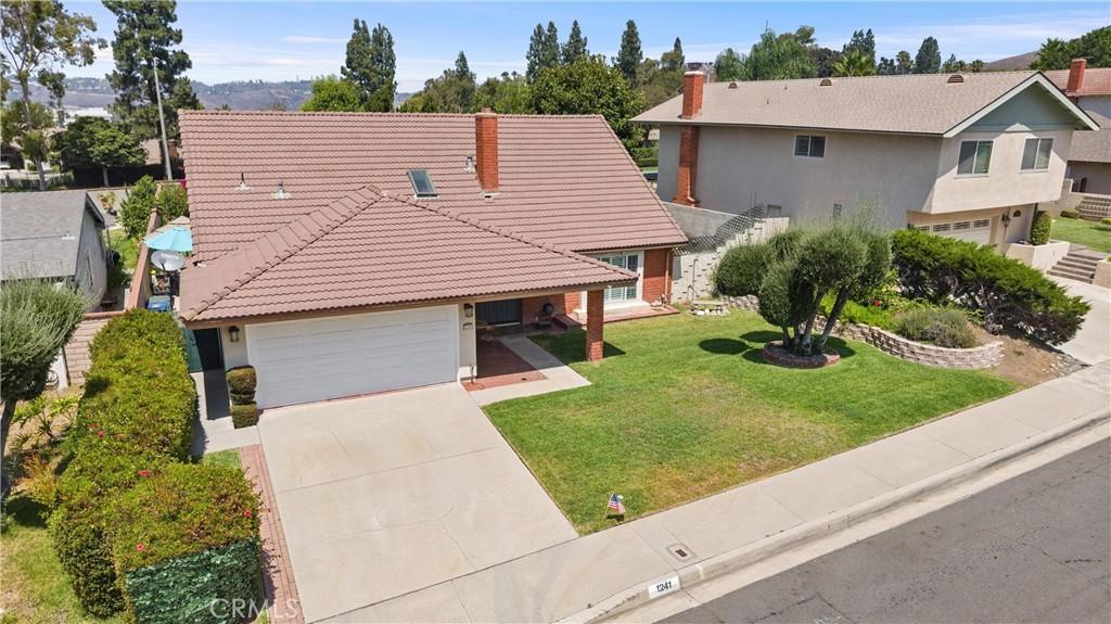 MLS #CV25181043 image #0