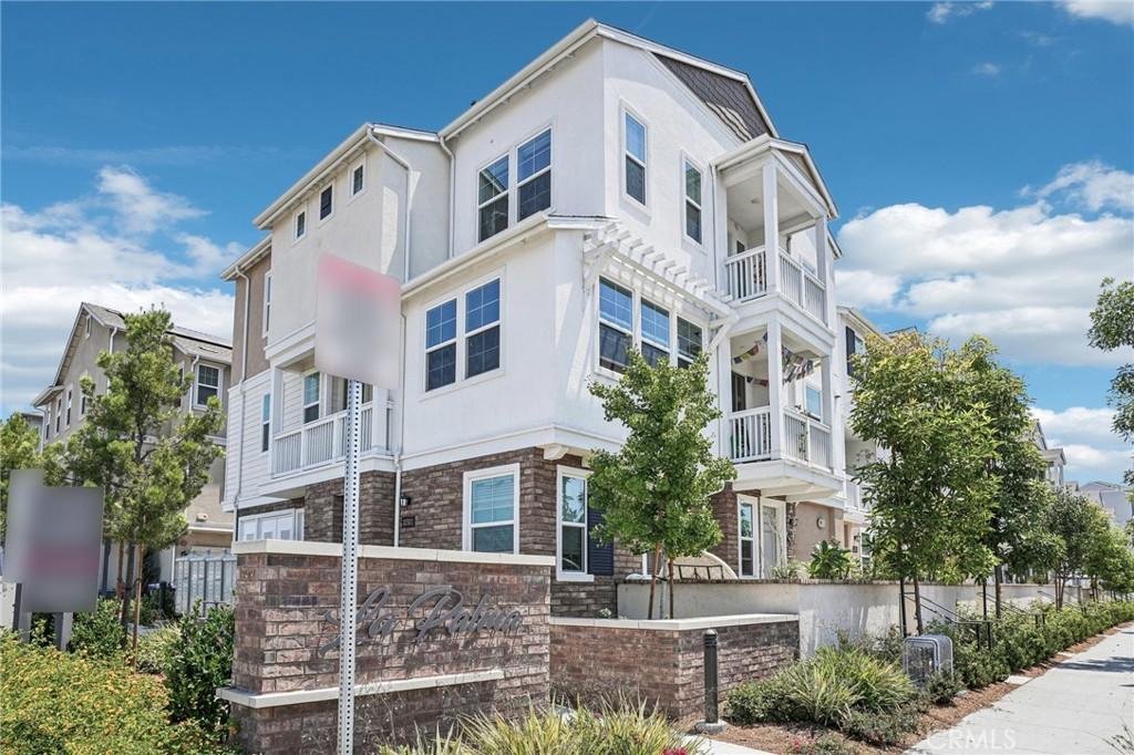 MLS #CV25181867 image #0