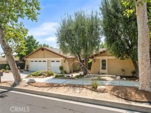 MLS #CV25183986 image #0