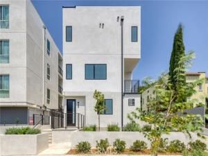 MLS #CV25187049 image #0