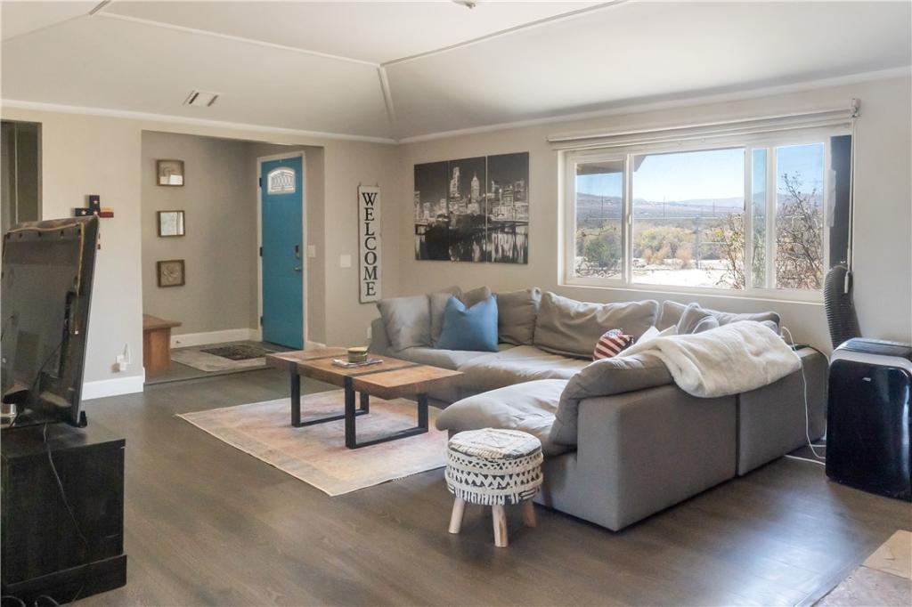 MLS #CV25187650 image #0