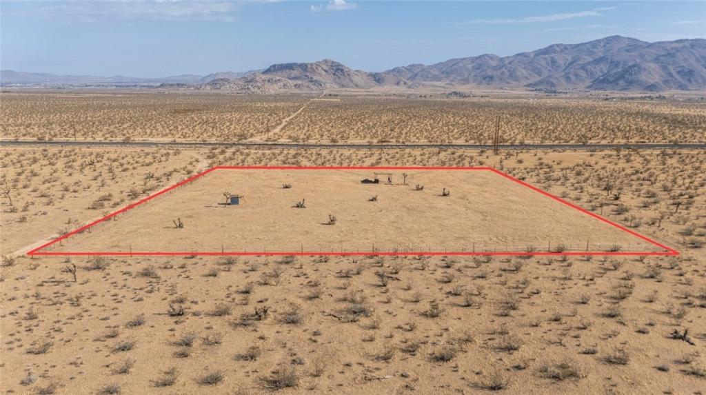 MLS #CV25191360 image #0