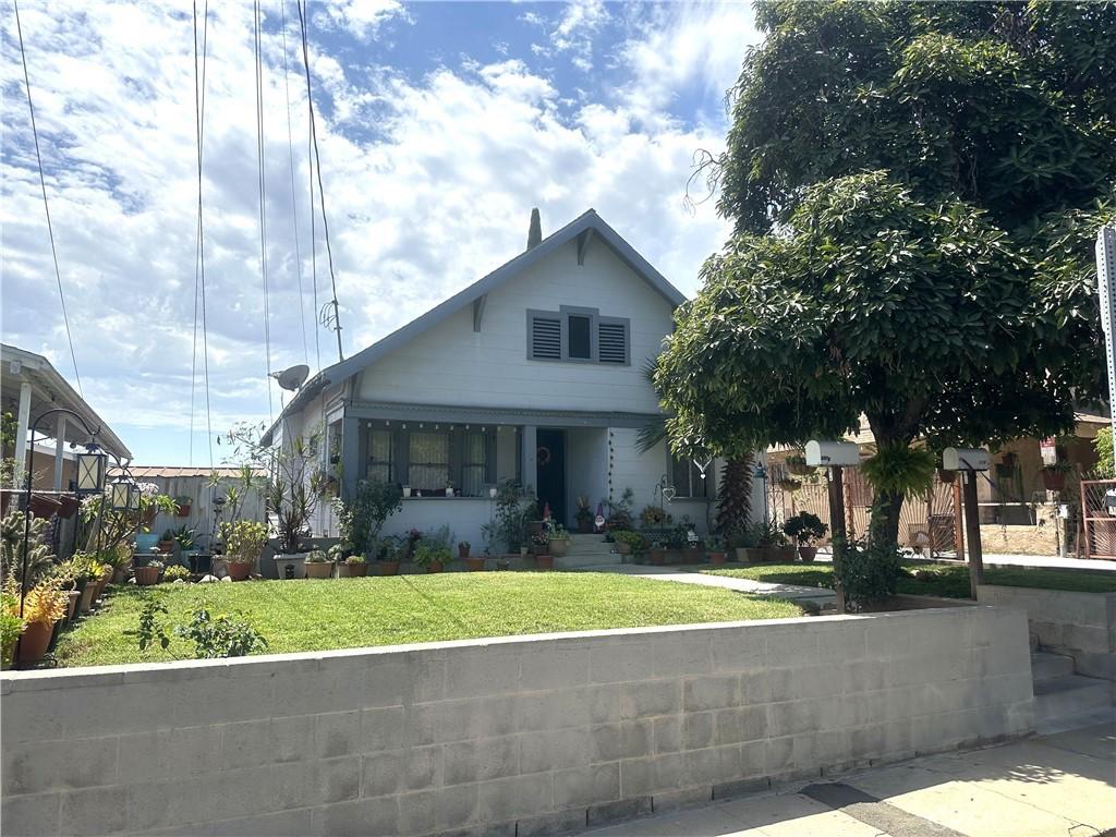 MLS #CV25191557 image #0