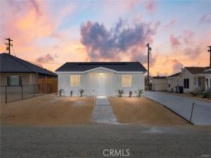 MLS #CV25194721 image #0