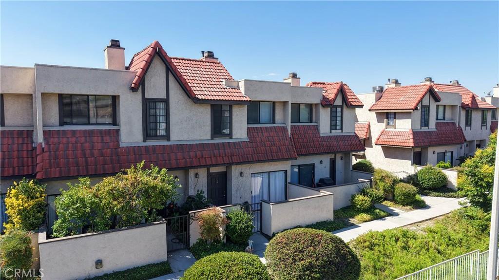 MLS #CV25197375 image #0