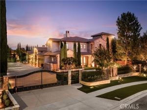 MLS #CV25201373 image #0