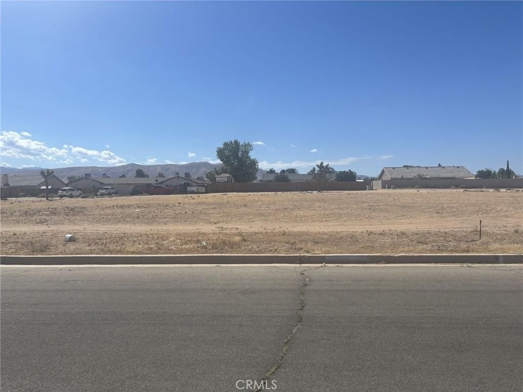 MLS #CV25208250 image #0