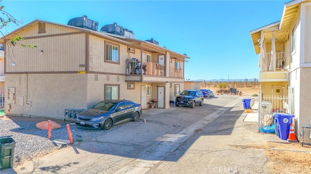 MLS #CV25209046 image #0