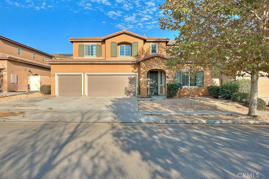 MLS #CV25210006 image #0