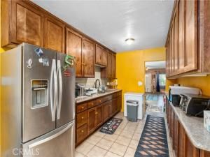 MLS #CV25214338 image #0