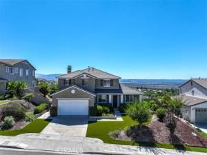 MLS #CV25214611 image #0