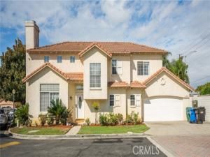 MLS #CV25215226 image #0