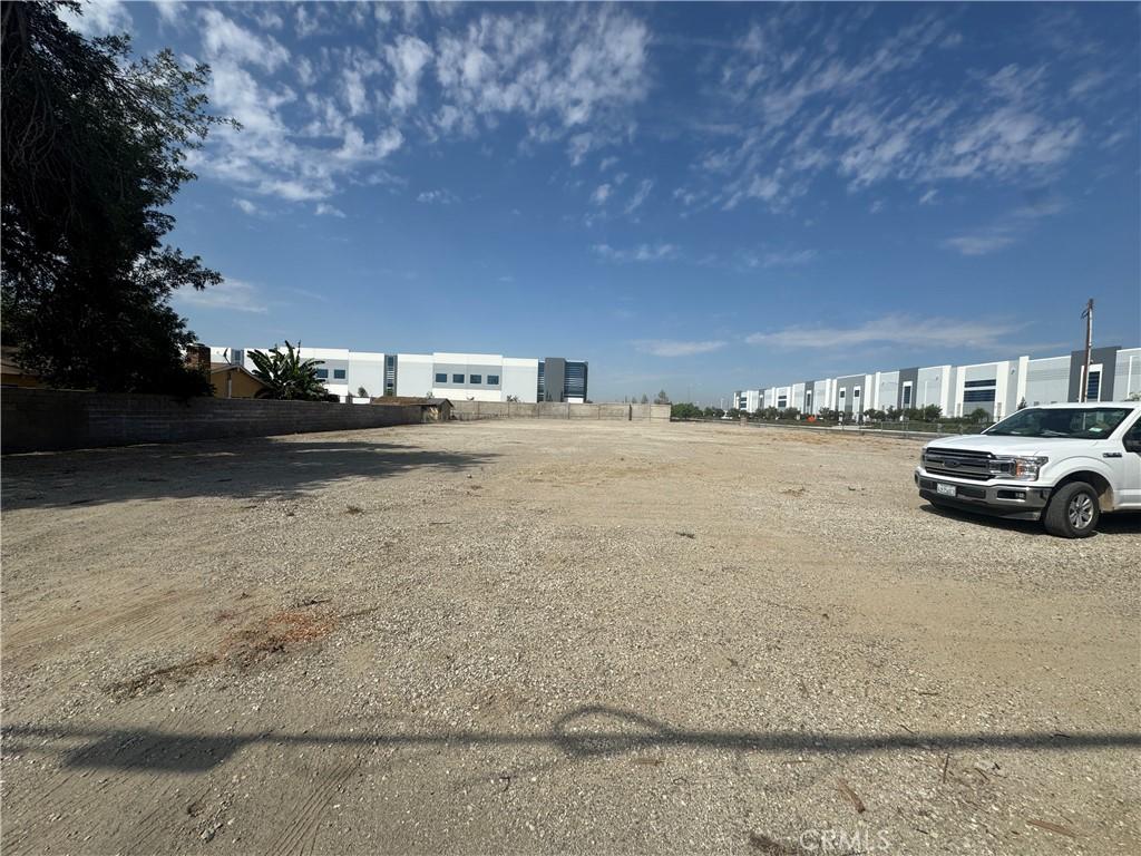 MLS #CV25216339 image #0